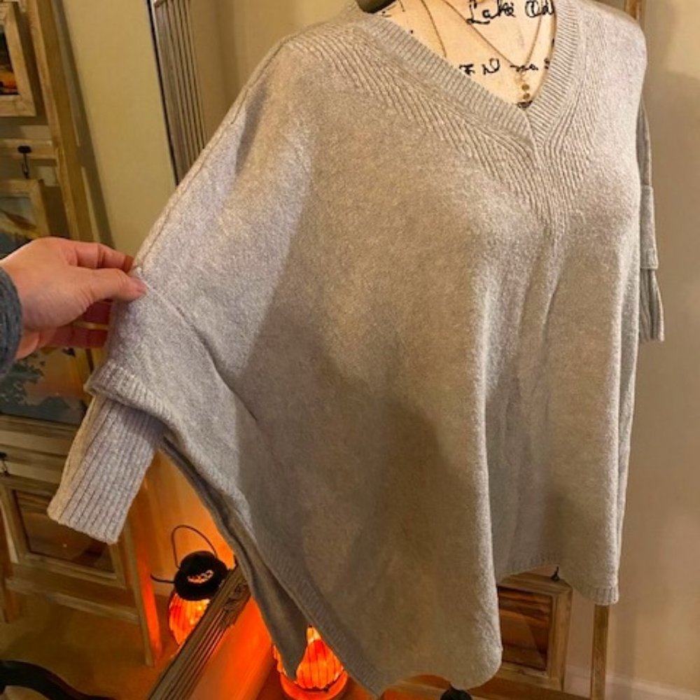 3/$30 EUC Small- Medium poncho
